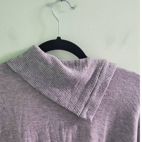 NWT! Michael Stars Madison Brushed Jersey Lacy Boxy Top Turtleneck Size Medium - Picture 7 of 12